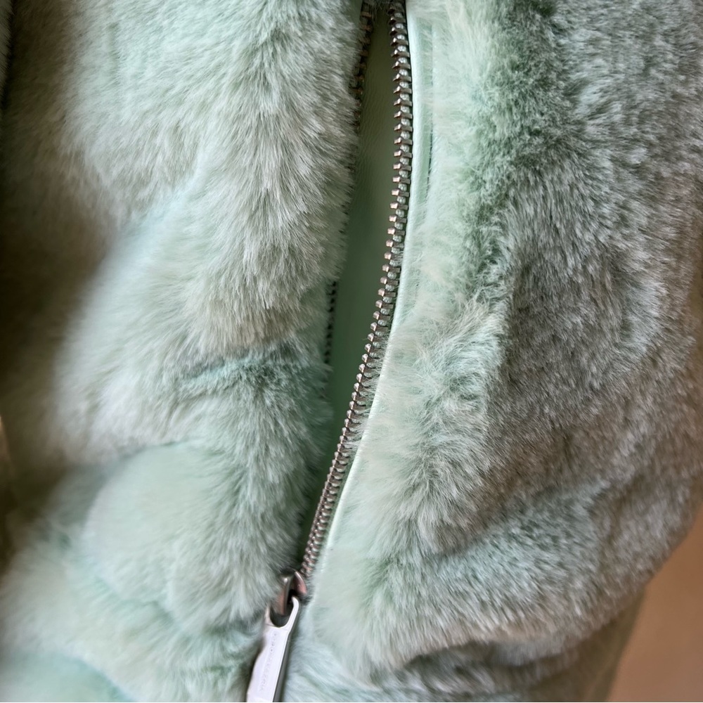 BCBGMAXAZRIA $338 “Violet” Faux Fur Moto Jacket In Pistachio Size XS - Picture 7 of 17